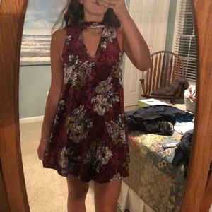 Sleeveless Maroon Velvet Floral Dress